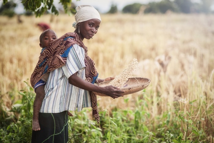 motherhood-tanzania-700x467