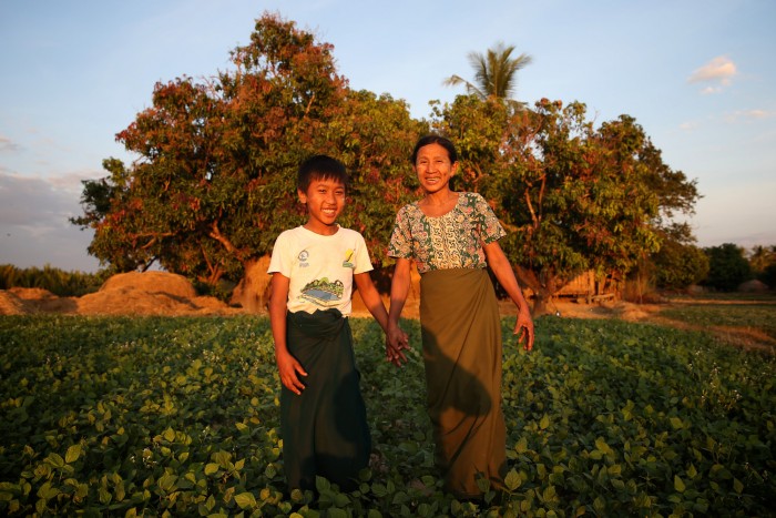 motherhood-myanmar-700x467