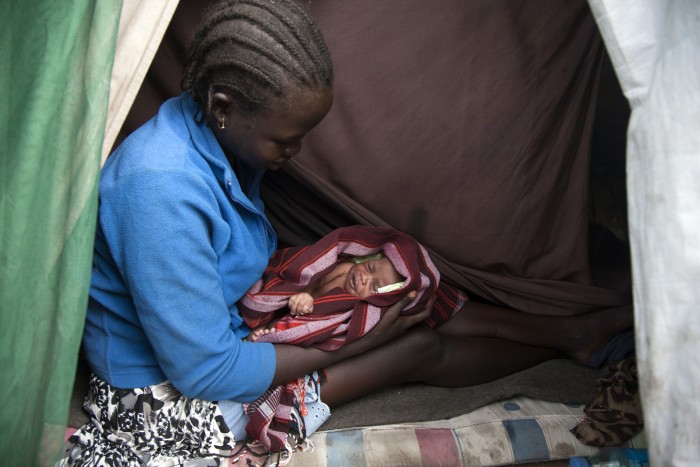 motherhood-south-sudan-700x467