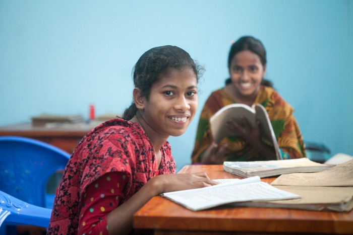 hatibandha-girls-study-dormitory-700x467