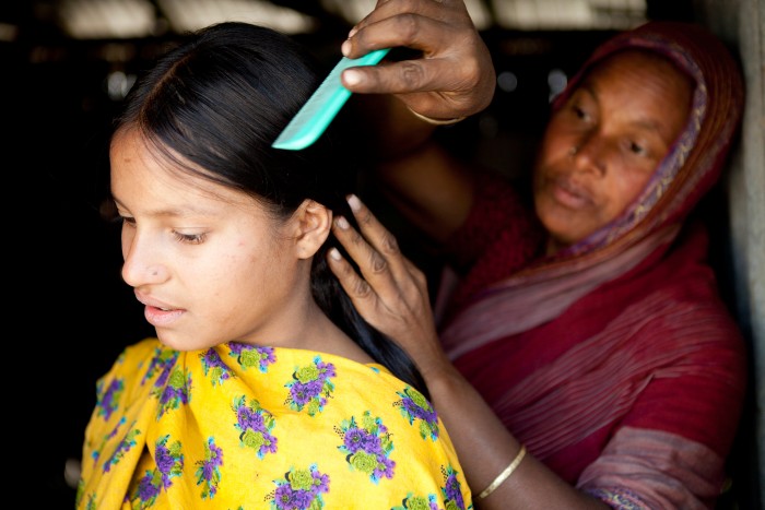 motherhood-bangladesh2-700x467